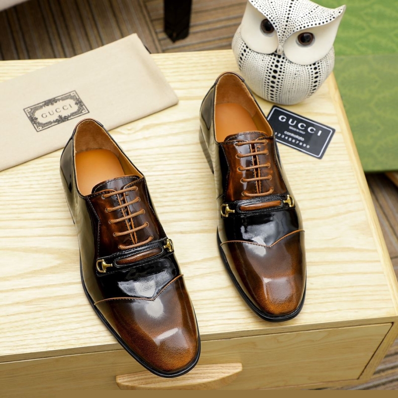 G*u*i leather shoes